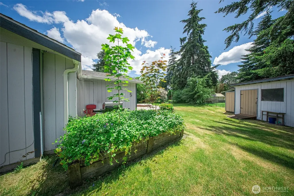 902 195th Street Ct E Spanaway WA 98387