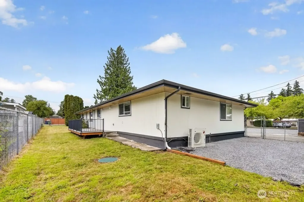 11622 4th Avenue W Everett WA 98204
