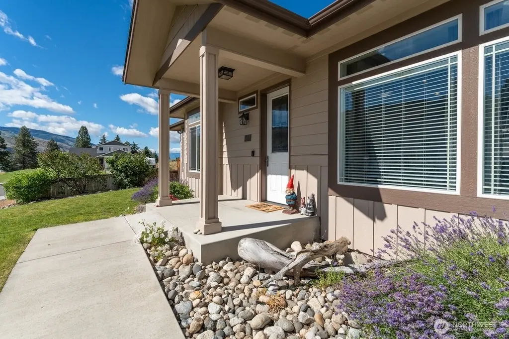1020 Crest Loop Entiat WA 98822