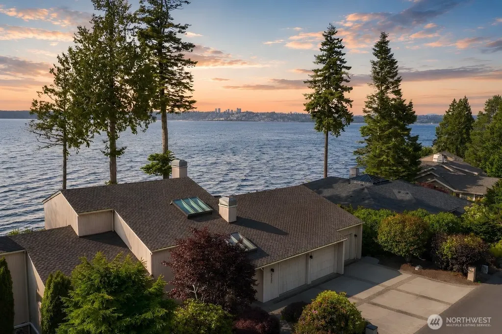 9157 Great Blue Heron Lane Blaine WA 98230