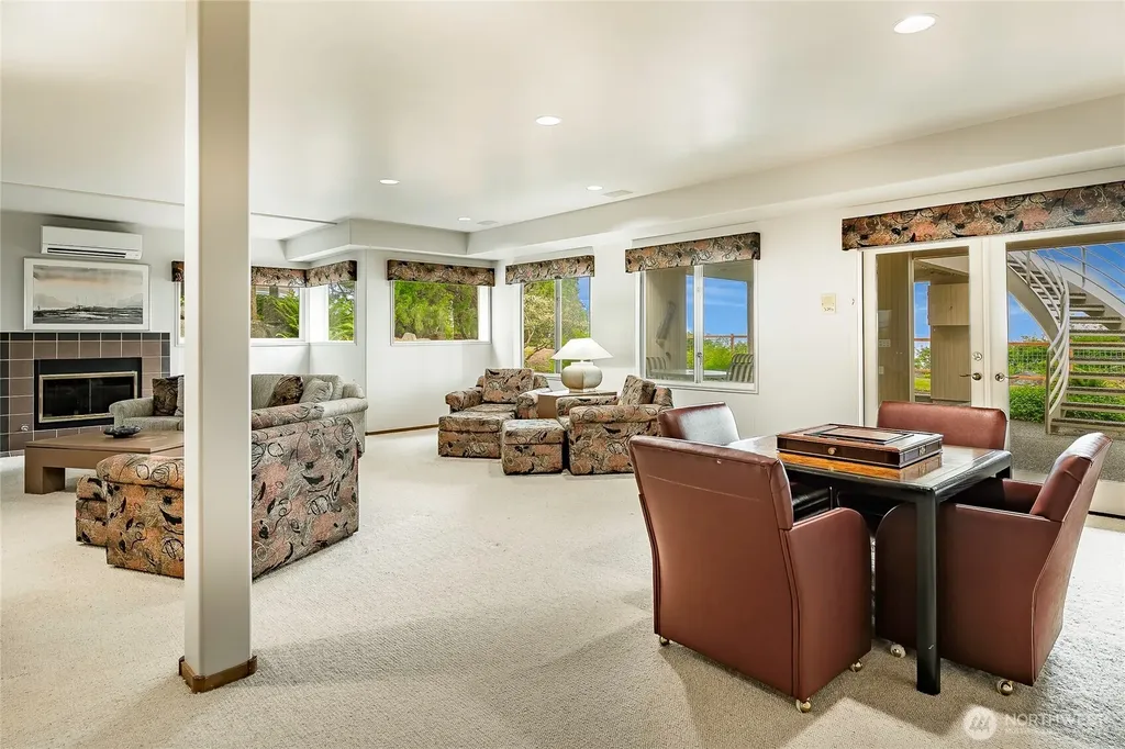 9157 Great Blue Heron Lane Blaine WA 98230