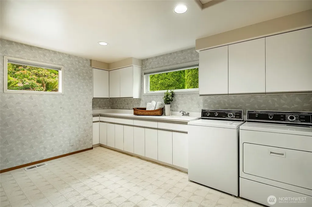 9157 Great Blue Heron Lane Blaine WA 98230