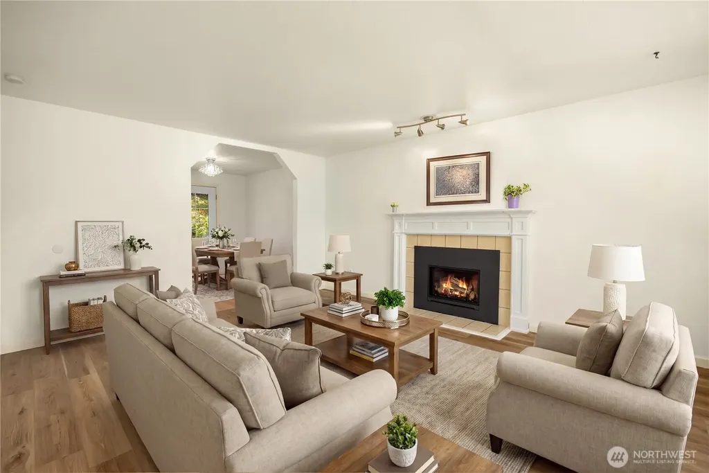 23424 100th Avenue W Edmonds WA 98020