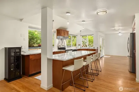 23424 100th Avenue W Edmonds WA 98020