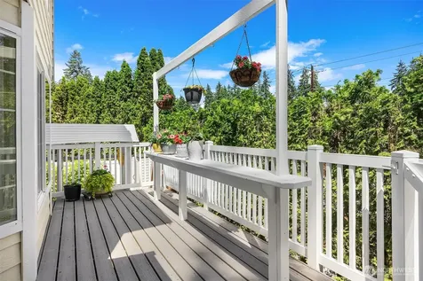 23424 100th Avenue W Edmonds WA 98020