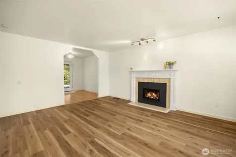 23424 100th Avenue W Edmonds WA 98020