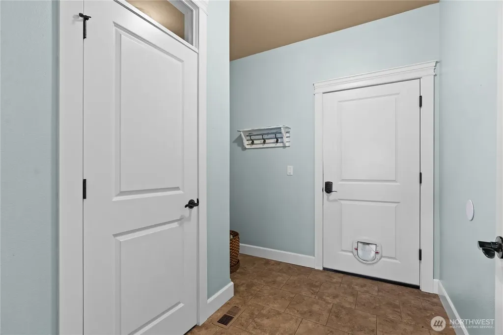 1712 65th Street SE Auburn WA 98092