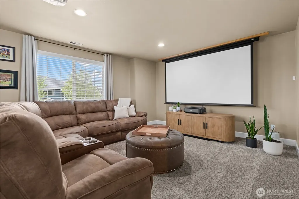 1712 65th Street SE Auburn WA 98092