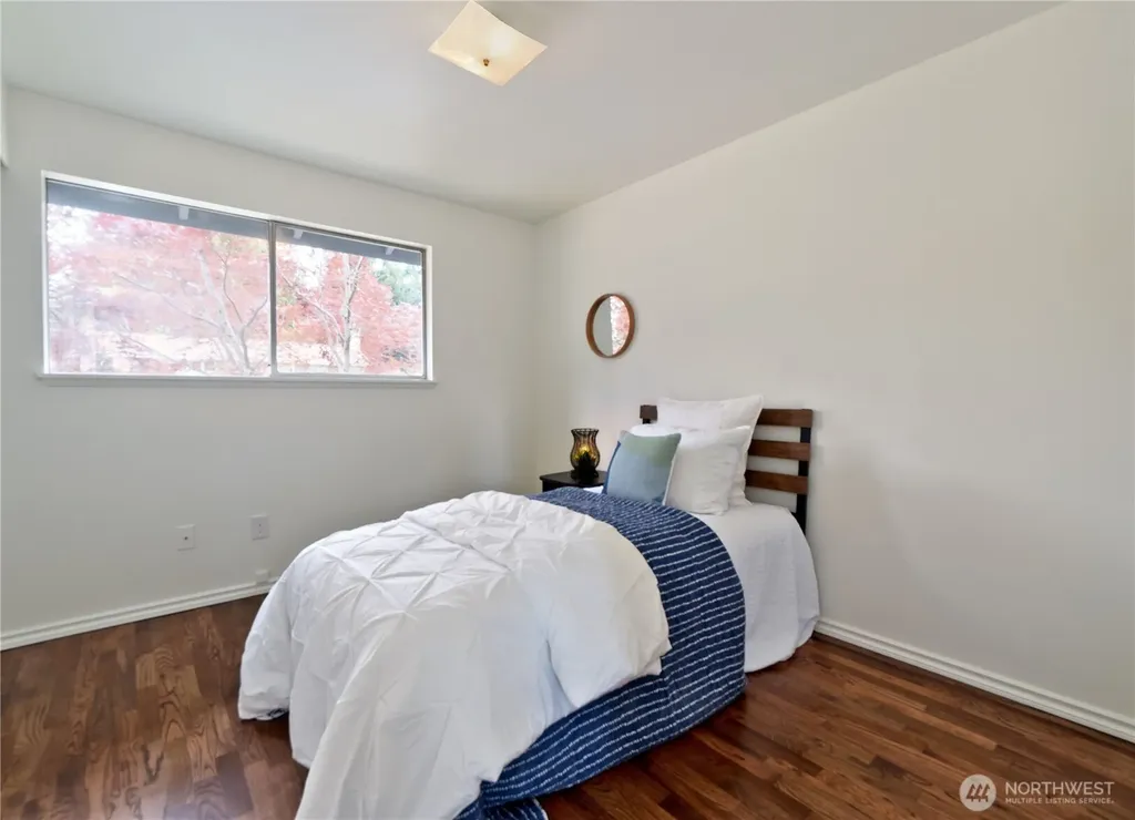 10417 NE 142 Street Kirkland WA 98034
