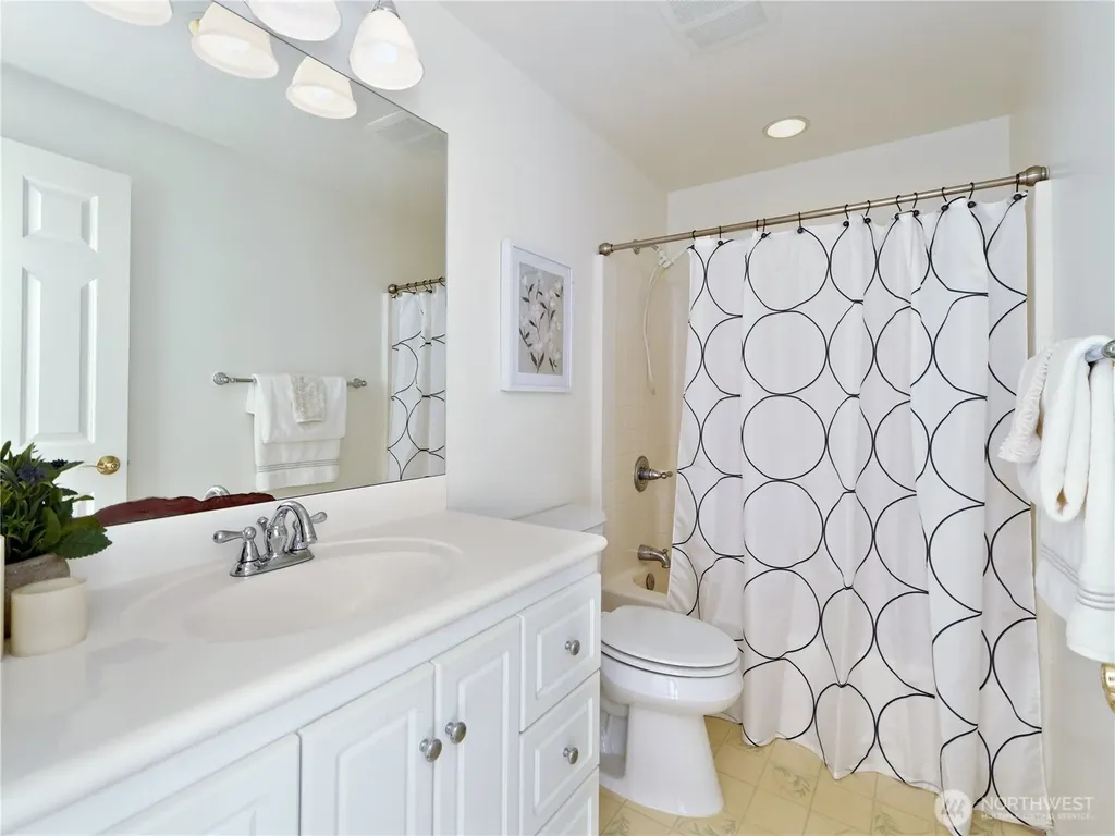 10417 NE 142 Street Kirkland WA 98034