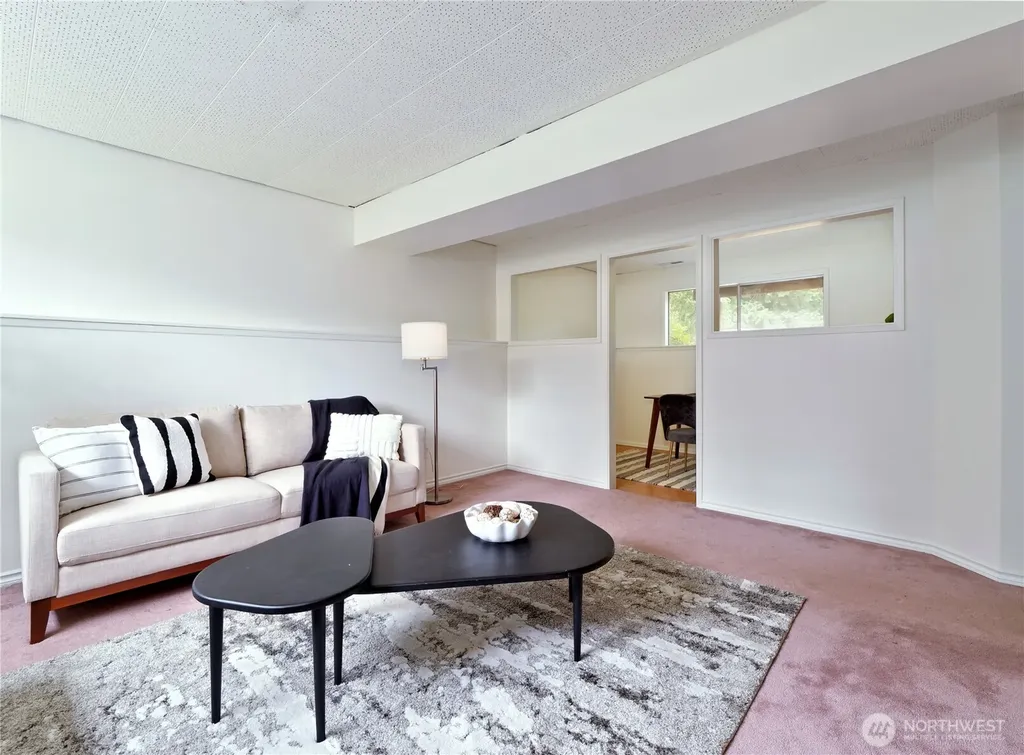 10417 NE 142 Street Kirkland WA 98034