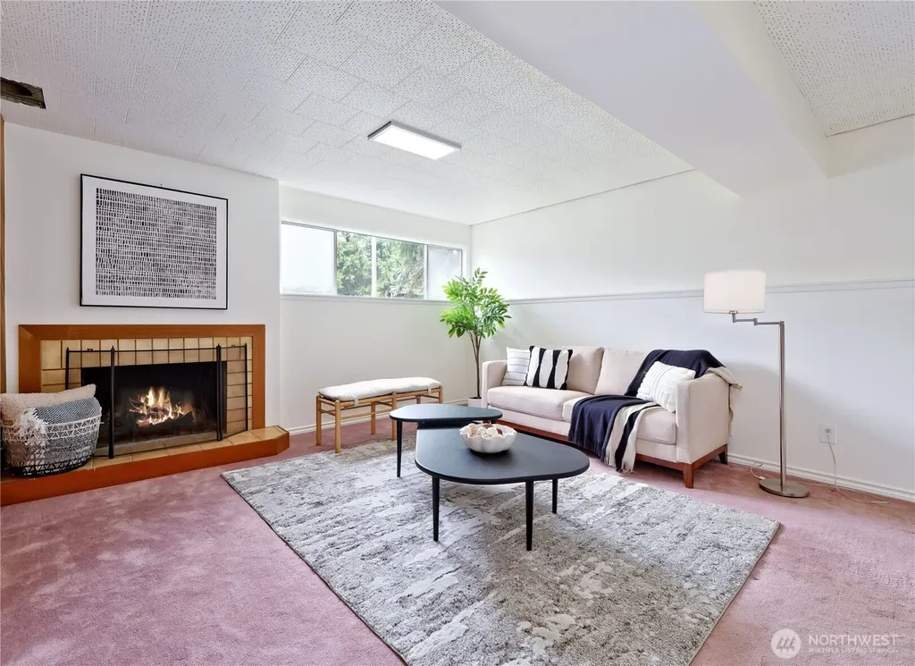 10417 NE 142 Street Kirkland WA 98034