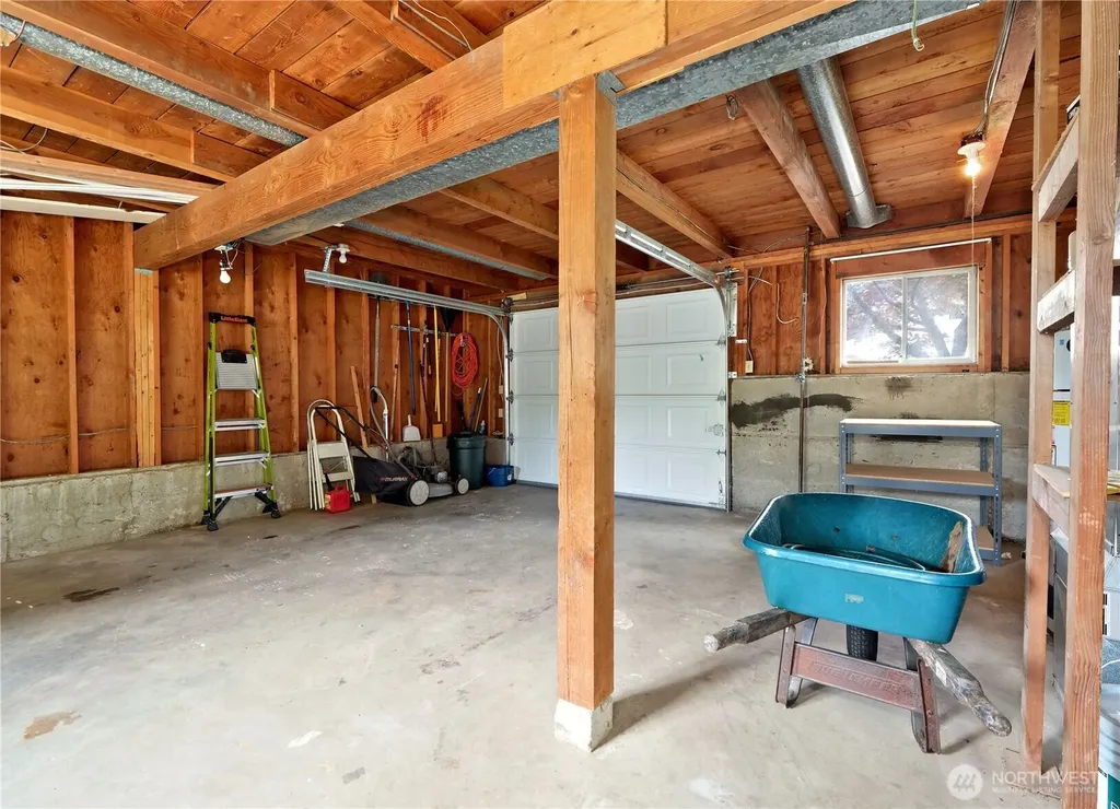 10417 NE 142 Street Kirkland WA 98034