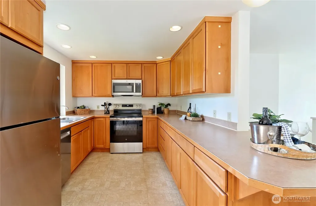 10417 NE 142 Street Kirkland WA 98034