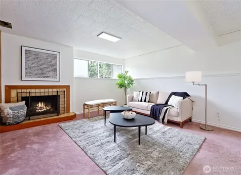 10417 NE 142 Street Kirkland WA 98034