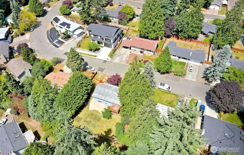 10417 NE 142 Street Kirkland WA 98034