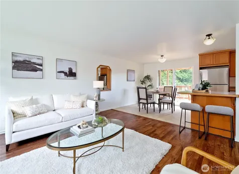 10417 NE 142 Street Kirkland WA 98034