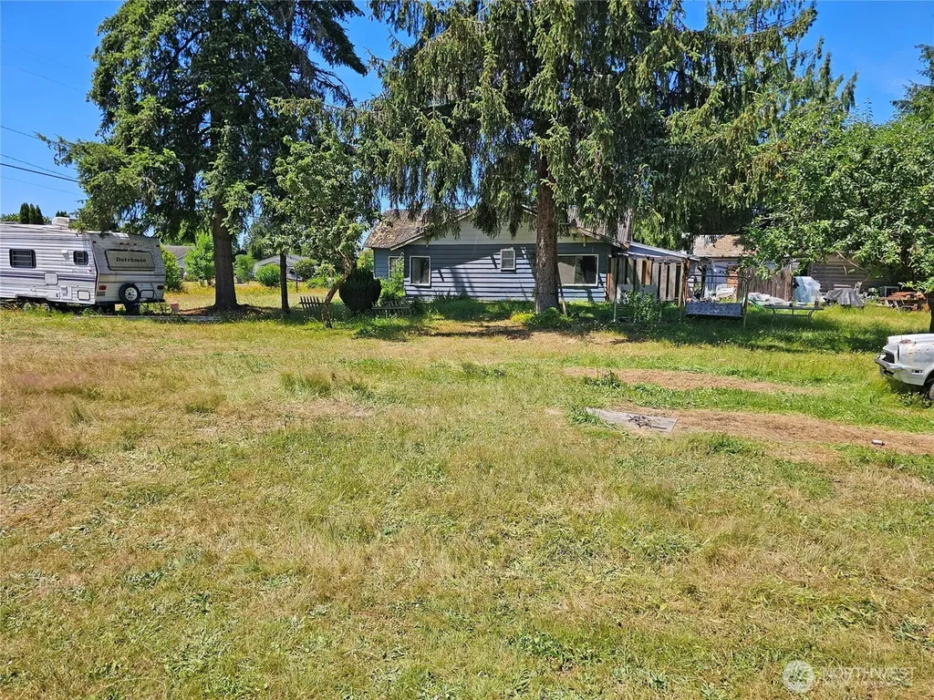 5 Elma Gate Road Oakville WA 98569