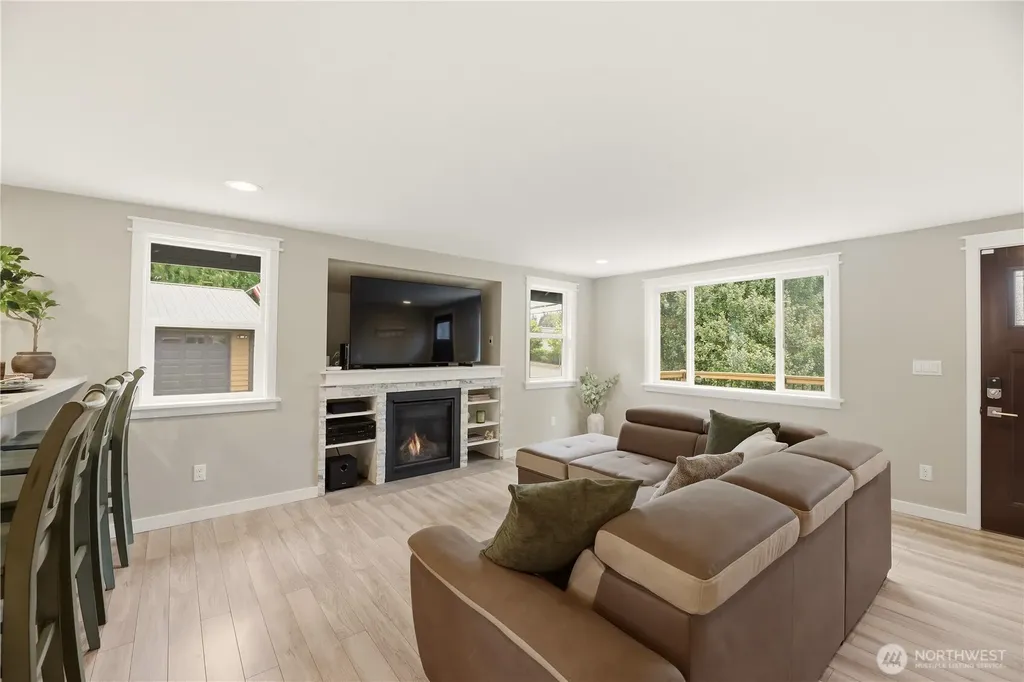 2516 103rd Avenue SE Lake Stevens WA 98258