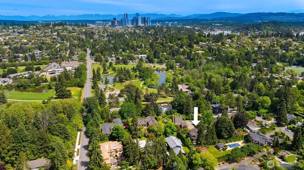 7842 NE 10th Street Medina WA 98039