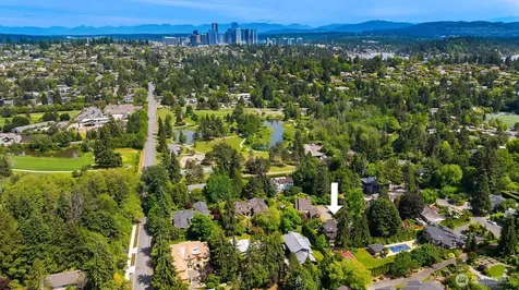 7842 NE 10th Street Medina WA 98039