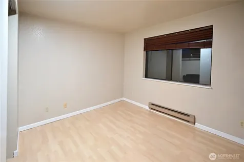 1006 N 43rd Street Seattle WA 98103