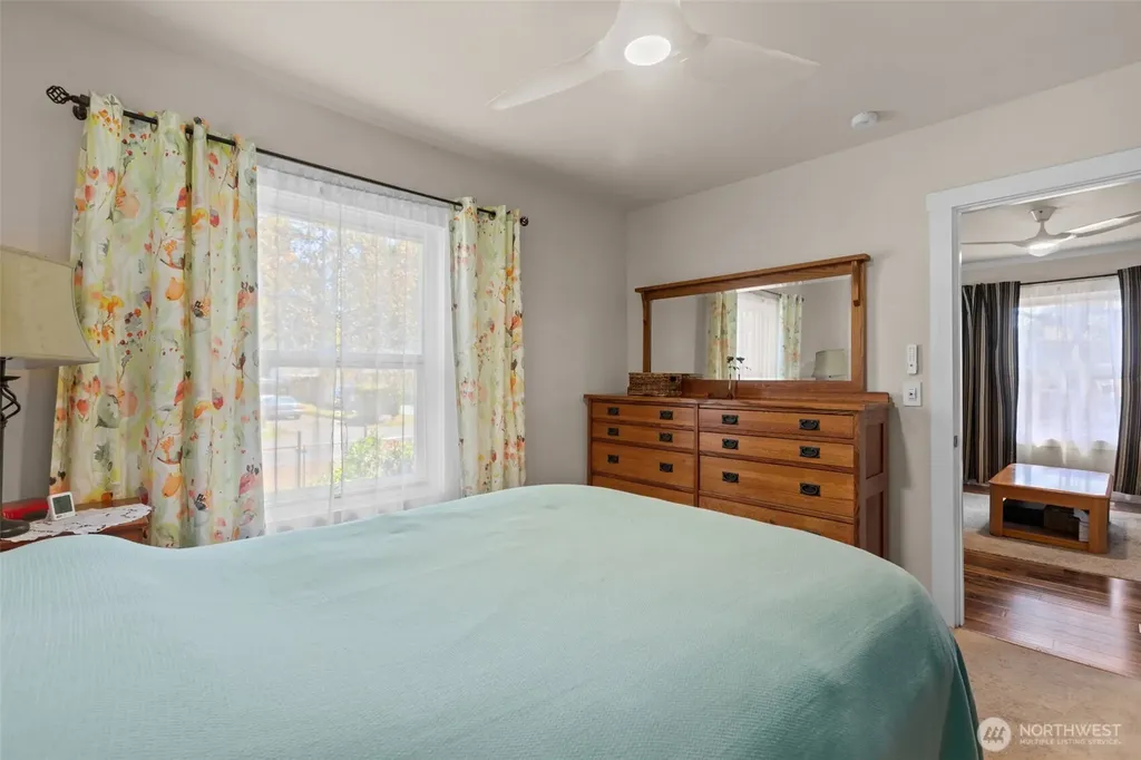 12419 20th Avenue S Seattle WA 98168