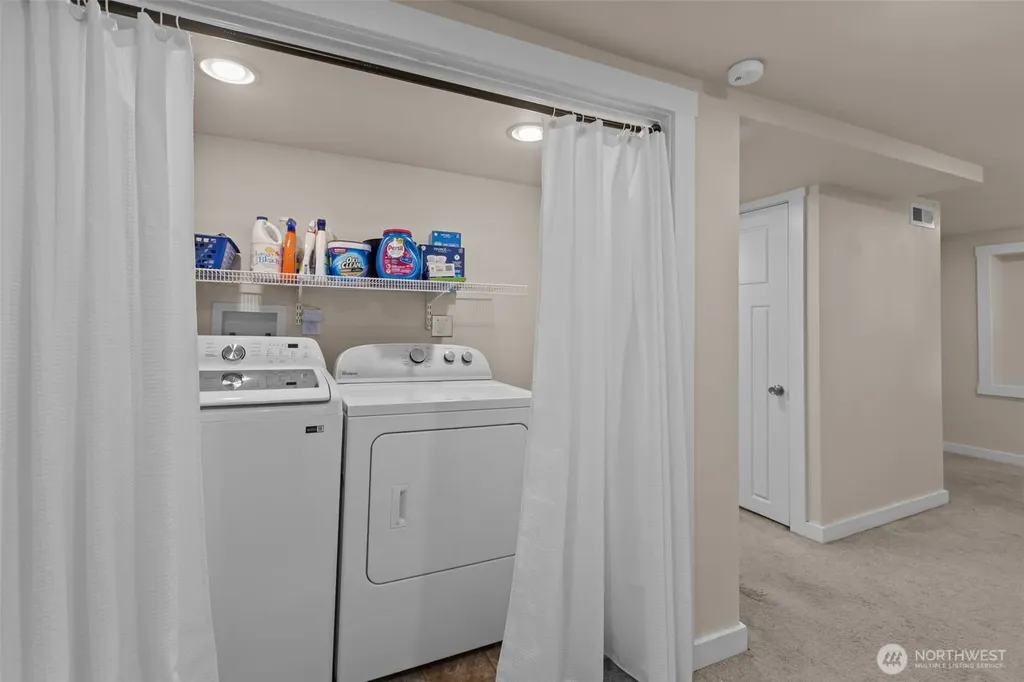 12419 20th Avenue S Seattle WA 98168