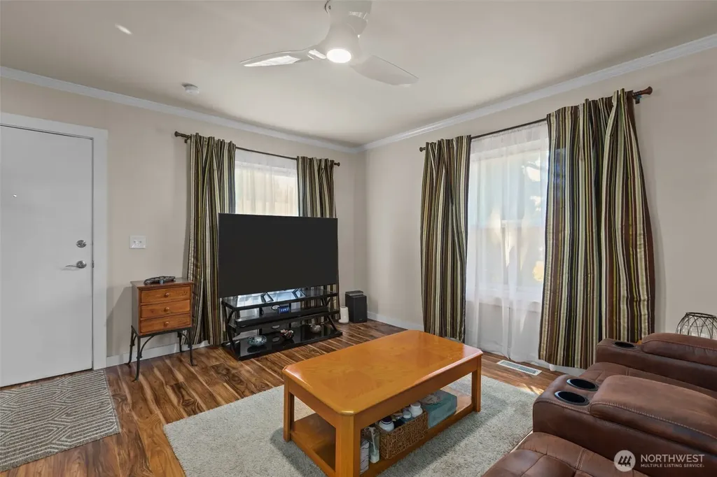12419 20th Avenue S Seattle WA 98168