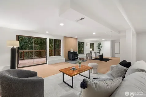 25529 SE 159th Street Issaquah WA 98027
