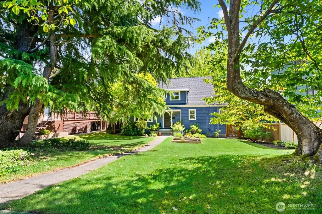 7716 30th Avenue NW Seattle WA 98177
