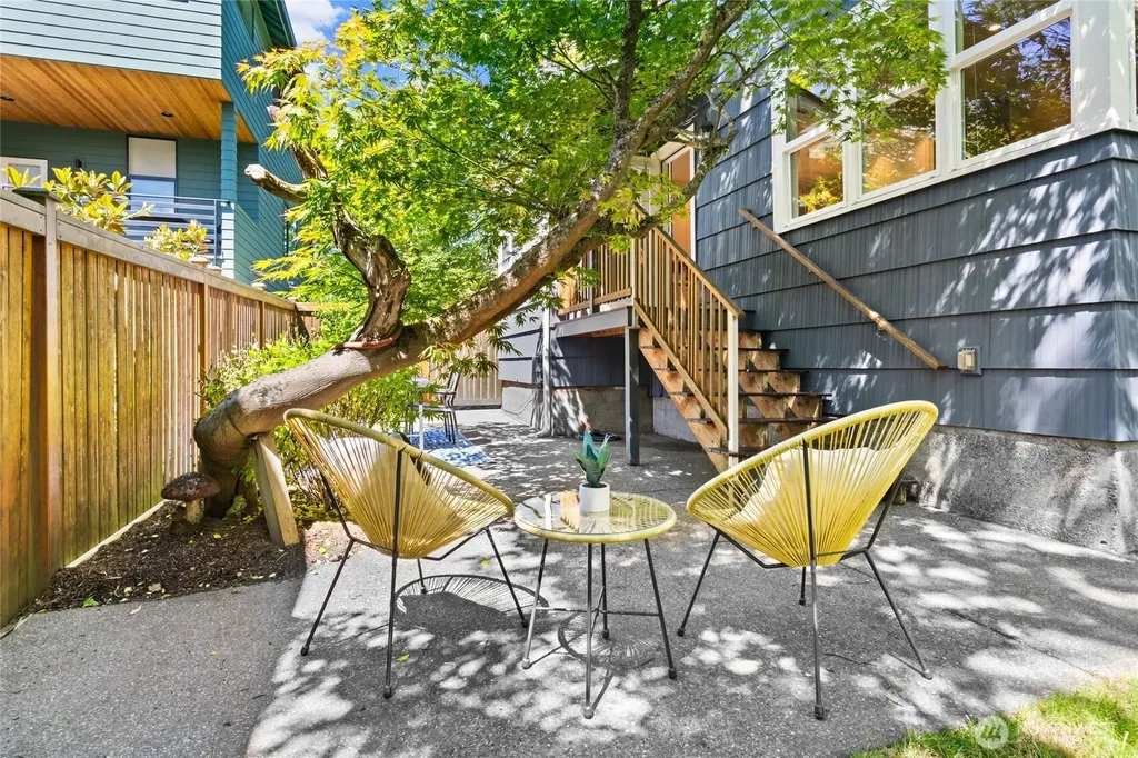 7716 30th Avenue NW Seattle WA 98177