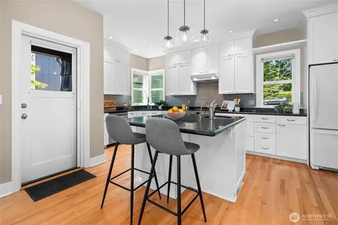 7716 30th Avenue NW Seattle WA 98177
