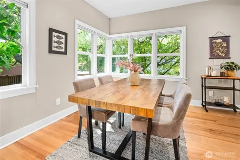 7716 30th Avenue NW Seattle WA 98177