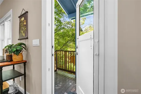 7716 30th Avenue NW Seattle WA 98177