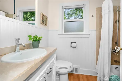 7716 30th Avenue NW Seattle WA 98177