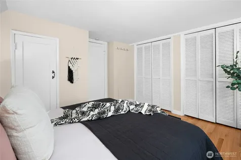 7716 30th Avenue NW Seattle WA 98177