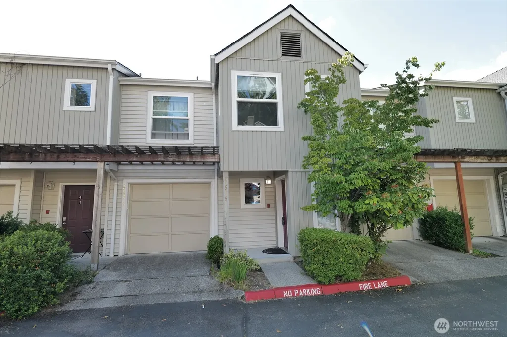 2957 142nd Place SE Bellevue WA 98007