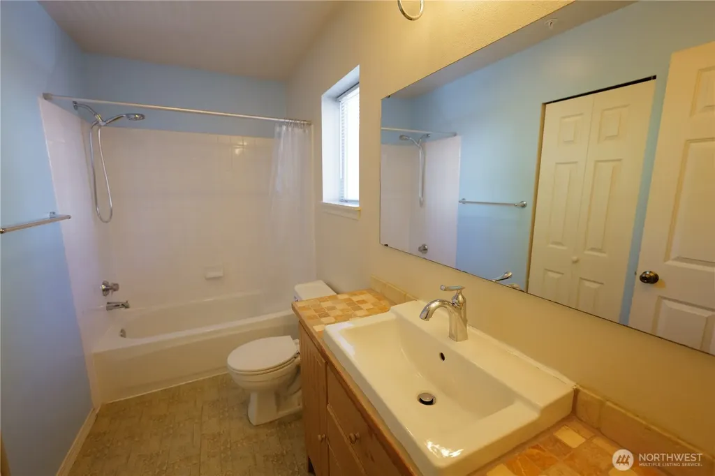 2957 142nd Place SE Bellevue WA 98007