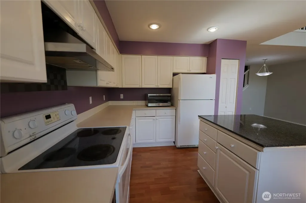 2957 142nd Place SE Bellevue WA 98007