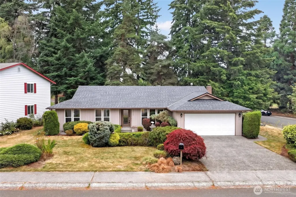 31756 42nd Avenue SW Federal Way WA 98023