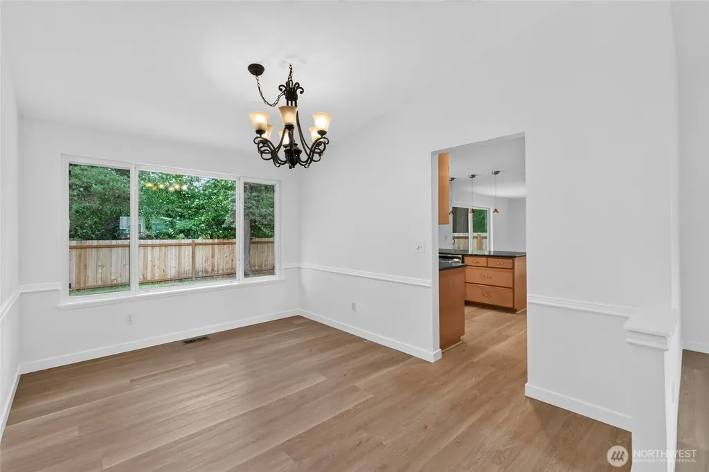 31756 42nd Avenue SW Federal Way WA 98023
