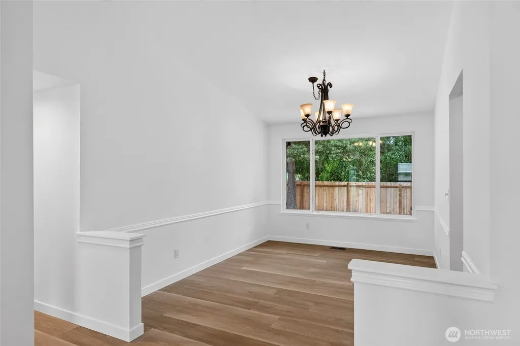 31756 42nd Avenue SW Federal Way WA 98023