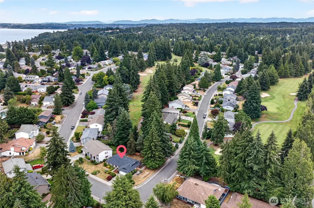 31756 42nd Avenue SW Federal Way WA 98023