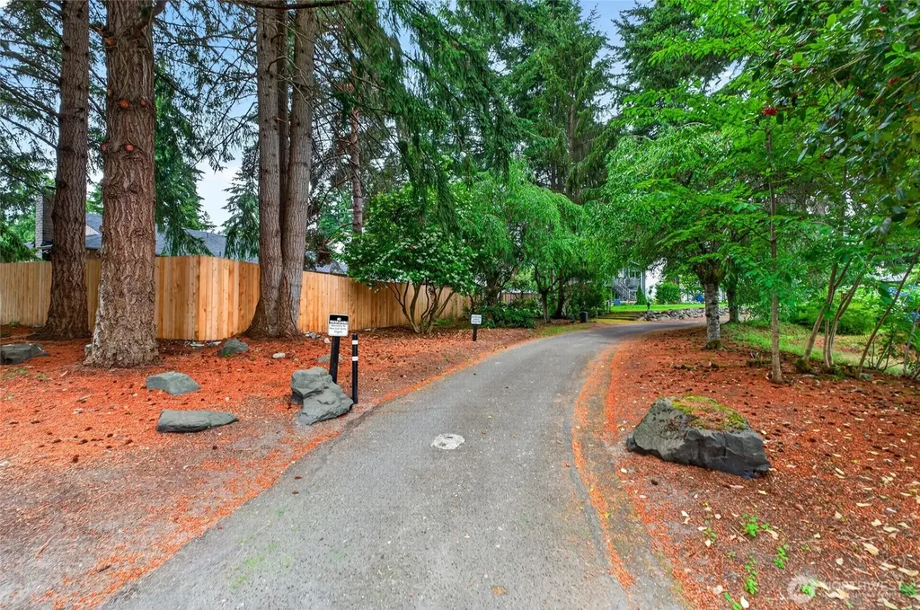 31756 42nd Avenue SW Federal Way WA 98023