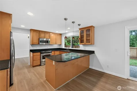 31756 42nd Avenue SW Federal Way WA 98023
