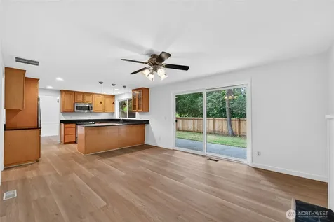 31756 42nd Avenue SW Federal Way WA 98023