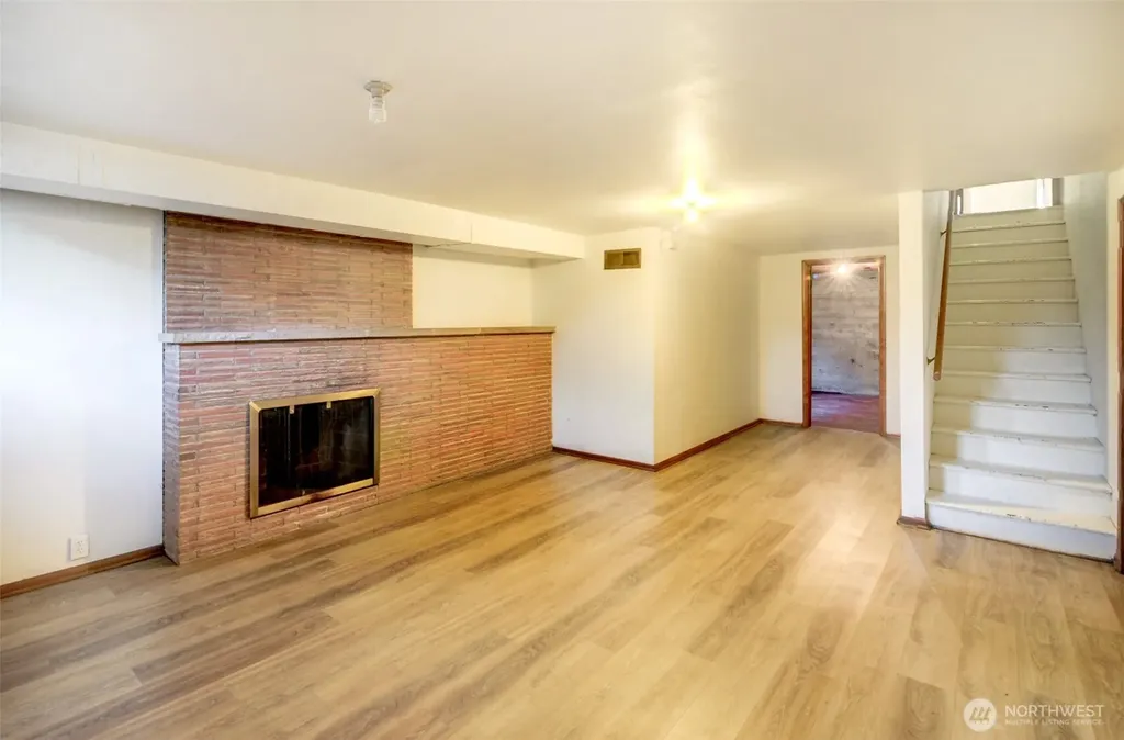 4929 55th Avenue S Seattle WA 98118