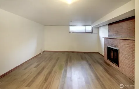 4929 55th Avenue S Seattle WA 98118