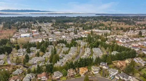 16704 Cobblestone Drive Lynnwood WA 98037